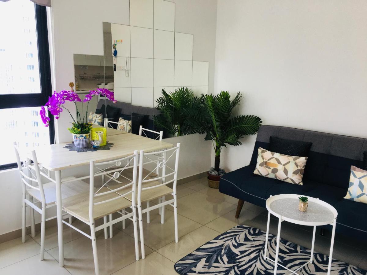 D'Gunduls Homestay Studio By Dgh I-City Shah Alam Eksteriør billede