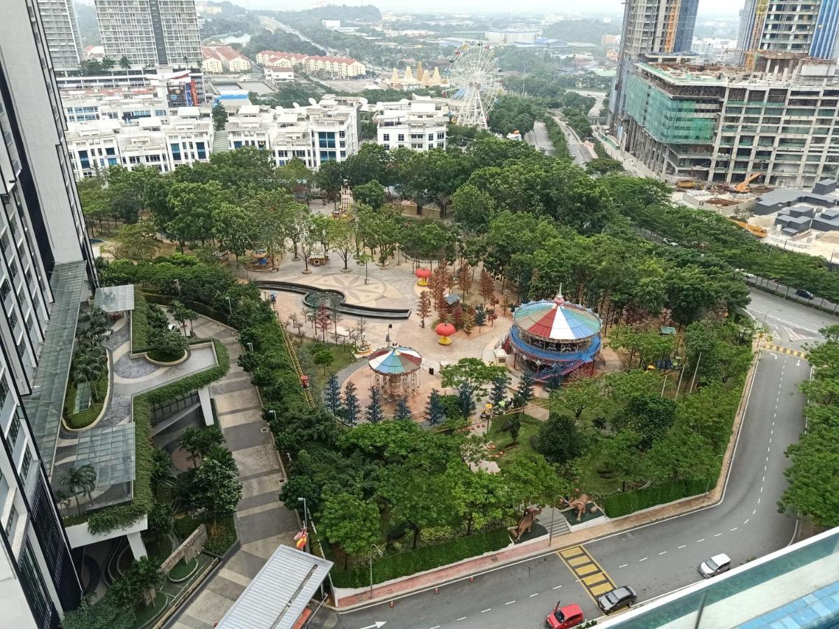 D'Gunduls Homestay Studio By Dgh I-City Shah Alam Eksteriør billede