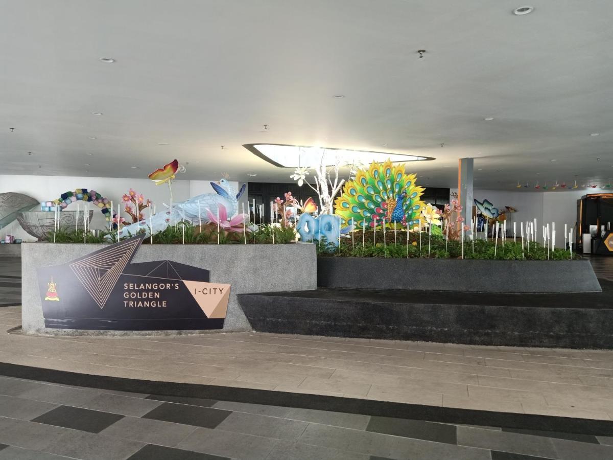 D'Gunduls Homestay Studio By Dgh I-City Shah Alam Eksteriør billede
