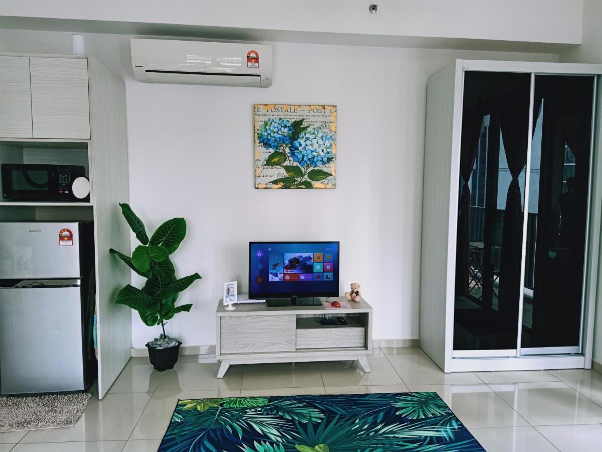 D'Gunduls Homestay Studio By Dgh I-City Shah Alam Eksteriør billede