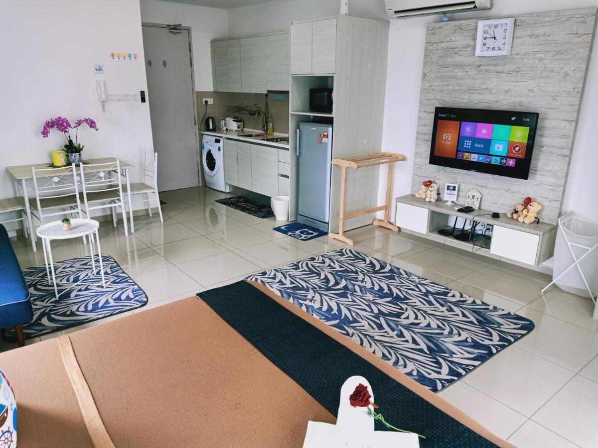 D'Gunduls Homestay Studio By Dgh I-City Shah Alam Eksteriør billede