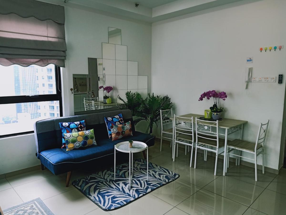 D'Gunduls Homestay Studio By Dgh I-City Shah Alam Eksteriør billede