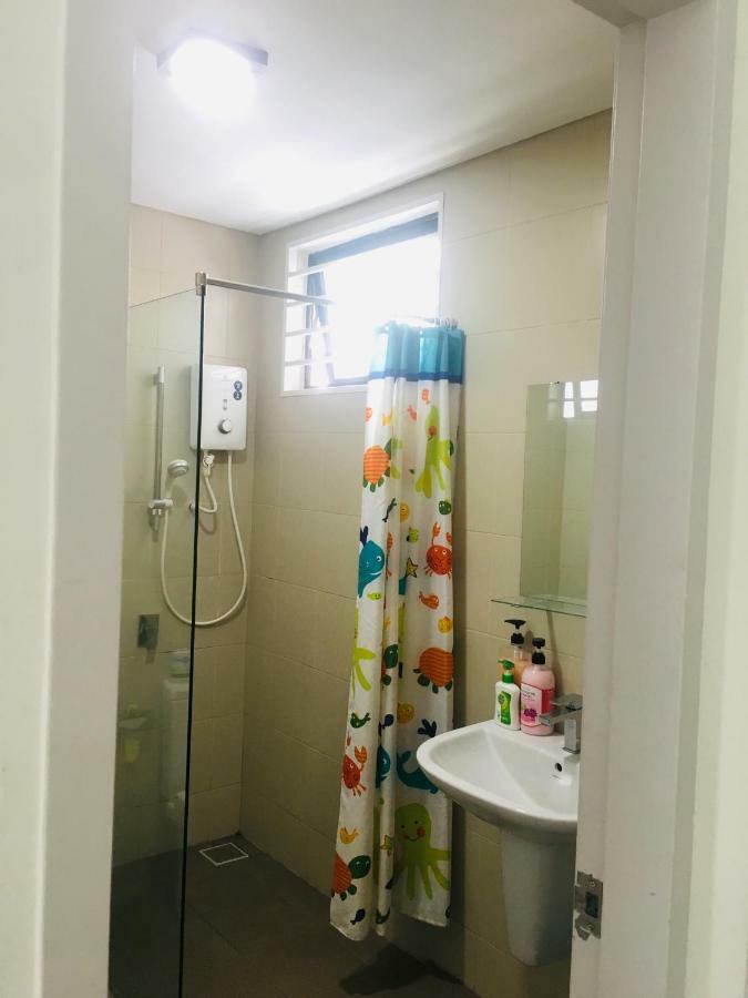 D'Gunduls Homestay Studio By Dgh I-City Shah Alam Eksteriør billede