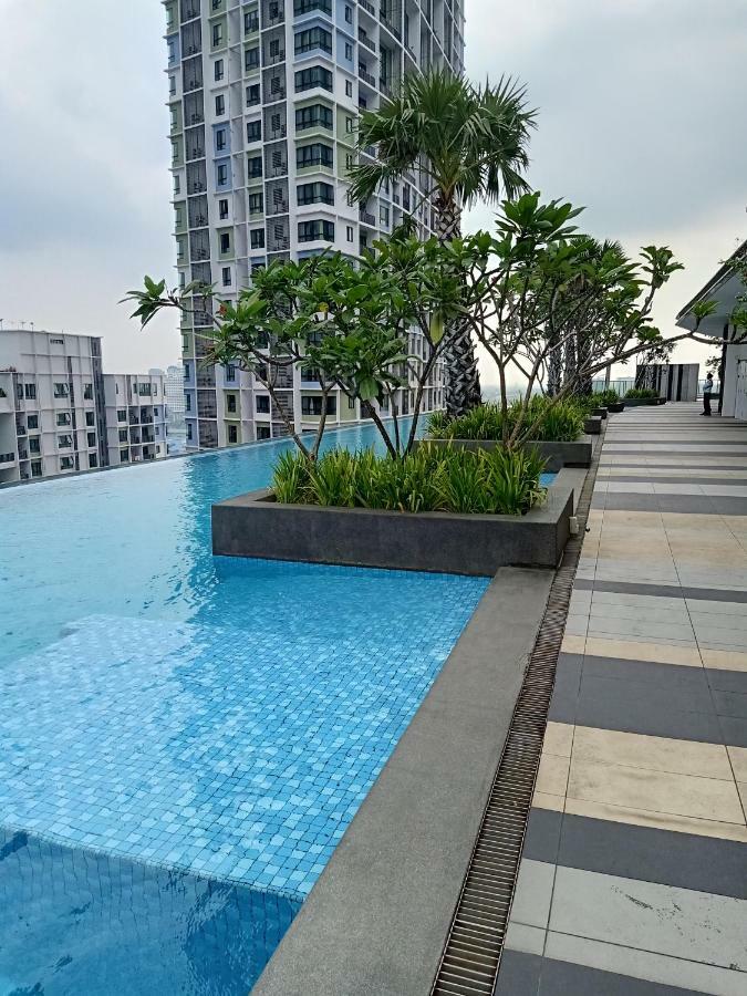 D'Gunduls Homestay Studio By Dgh I-City Shah Alam Eksteriør billede